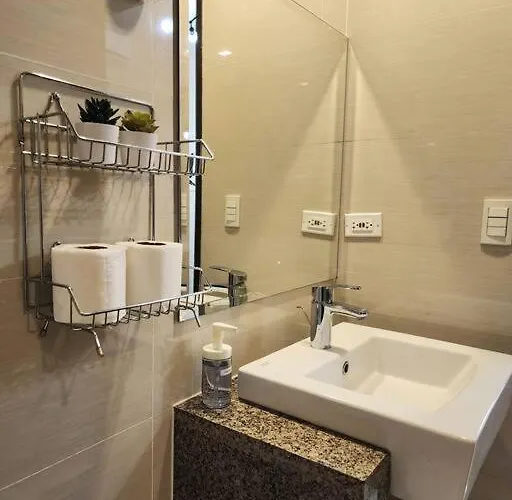 Cozy Comfy 1br W/ Mall Access Netflix Fast Wi-fi Apartment