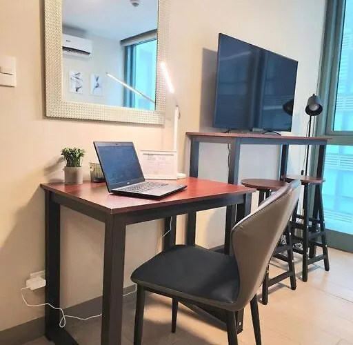 Cozy Comfy 1br W/ Mall Access Netflix Fast Wi-fi Apartment