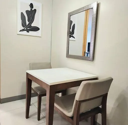 Cozy Comfy 1br W/ Mall Access Netflix Fast Wi-fi Apartment *